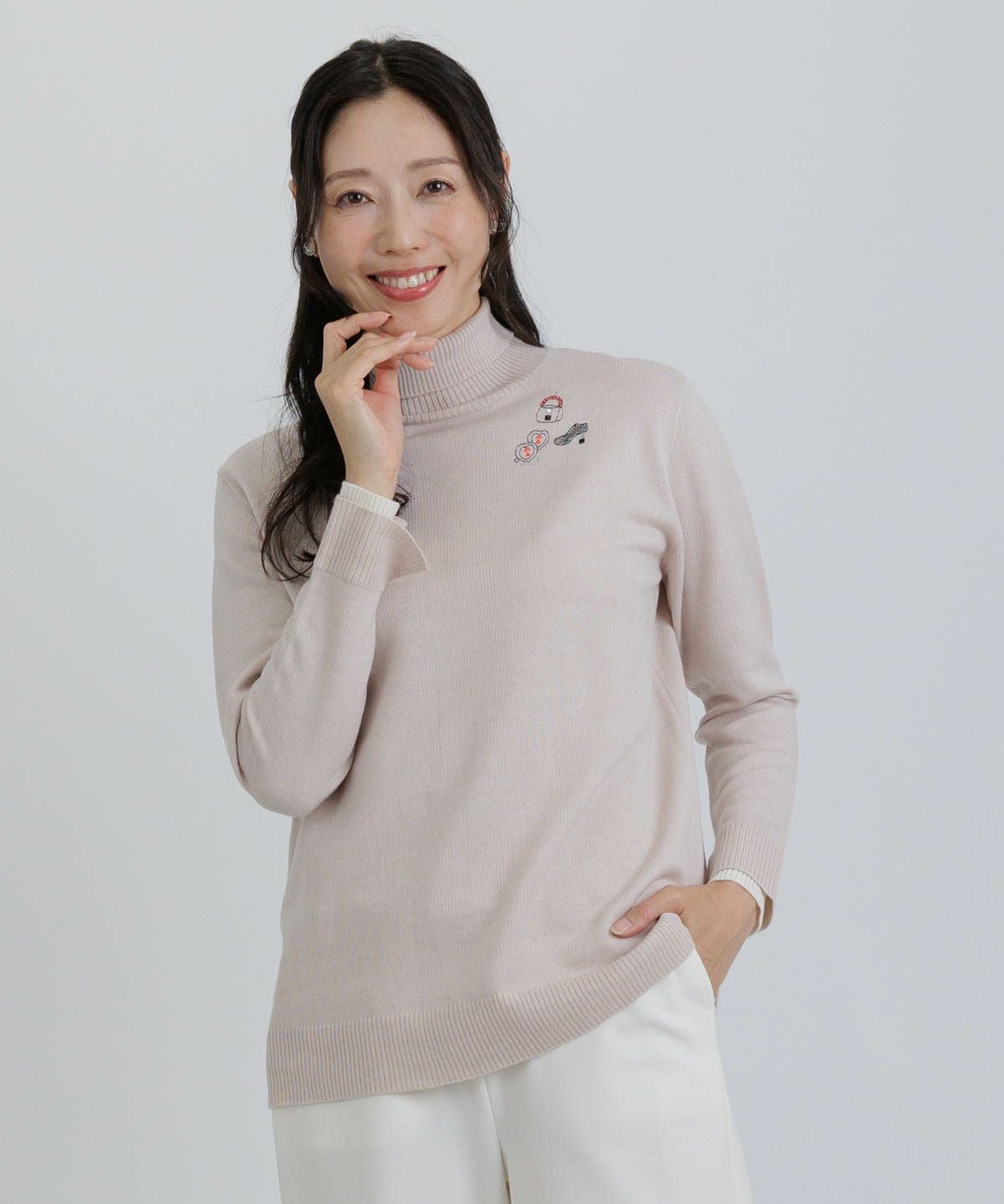 ウール混刺繍タートルニット|スタジオピッコーネ - ゴルフウェアや婦人