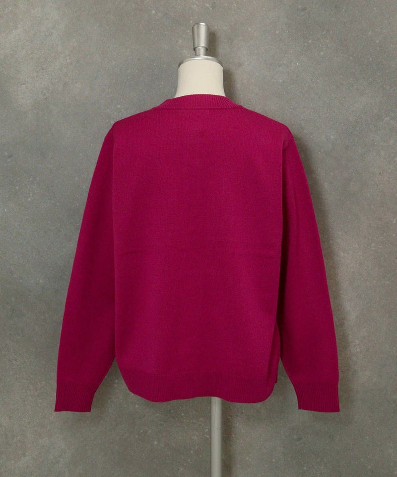 ウール混ボタン風刺繍カーディガン後（パープル）