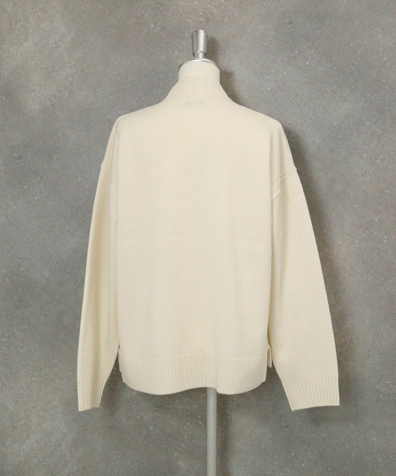 ウール100％カラフルピコニット後（ホワイト）