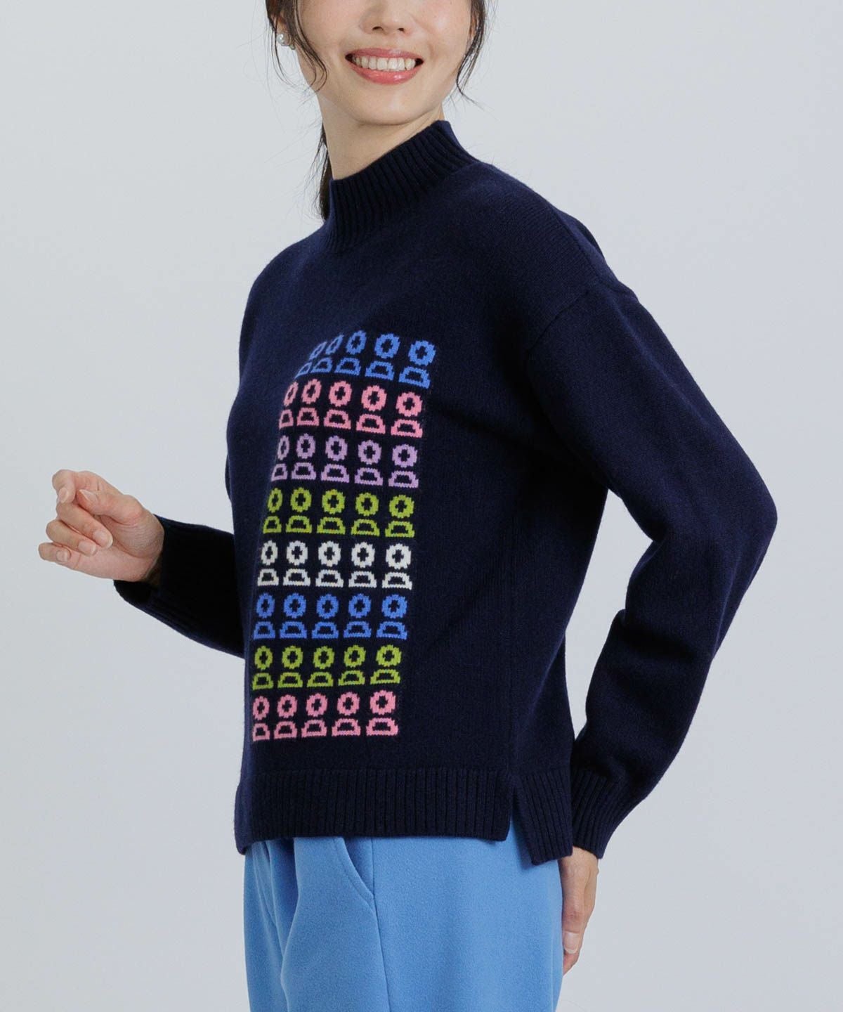 モデル着用画像（ネイビー）