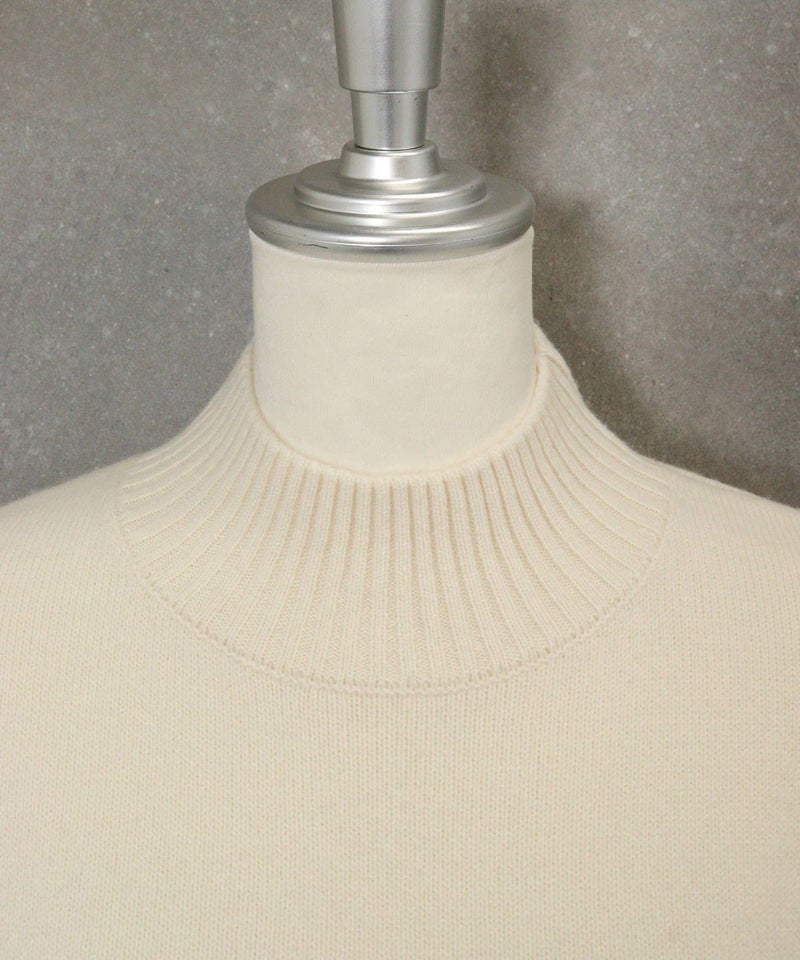 首元部分（ホワイト）