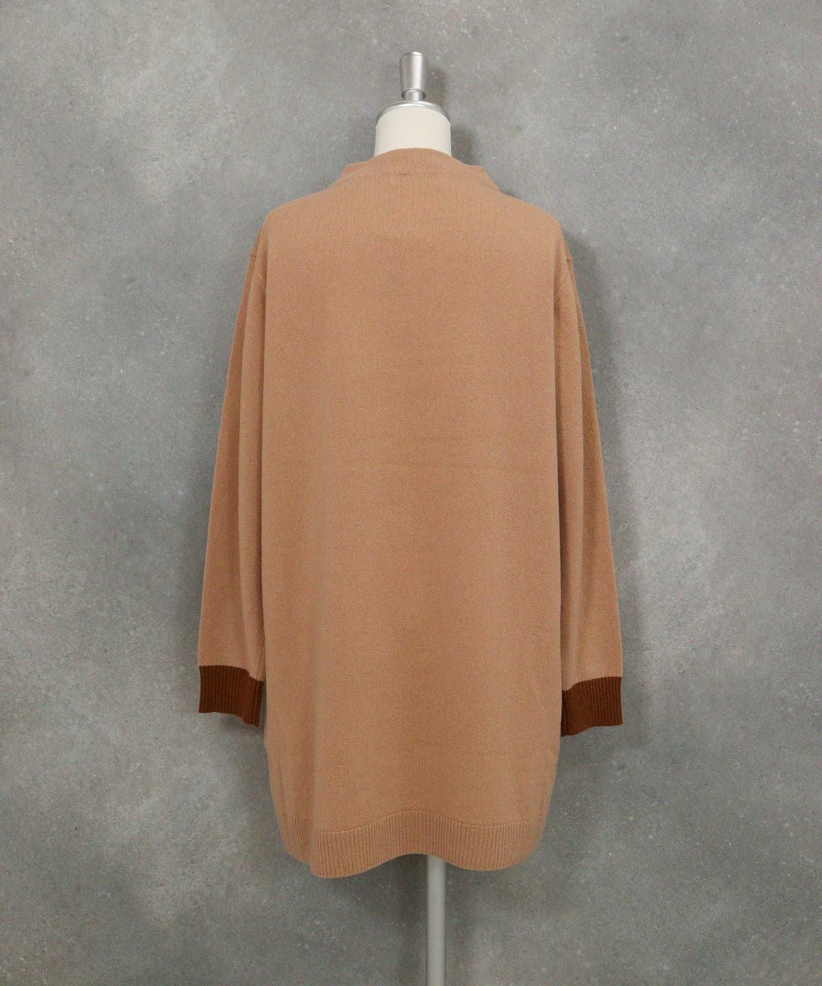 ウール100％ニットチュニック後（キャメル）
