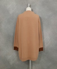ウール100％ニットチュニック後（キャメル）