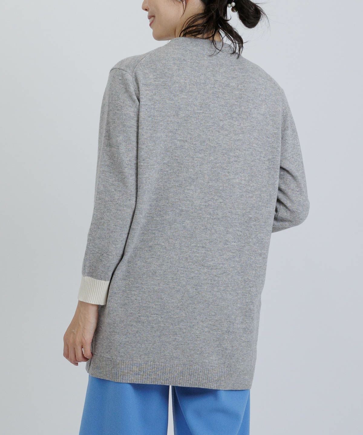 モデル着用画像（ライトグレー）