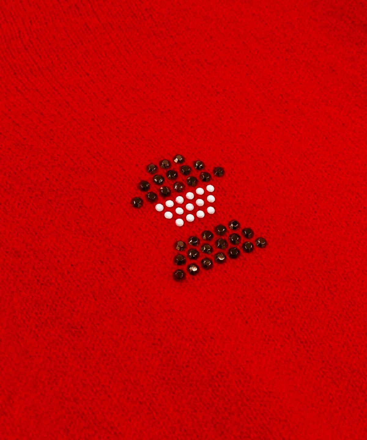 胸元デザイン部分(レッド)