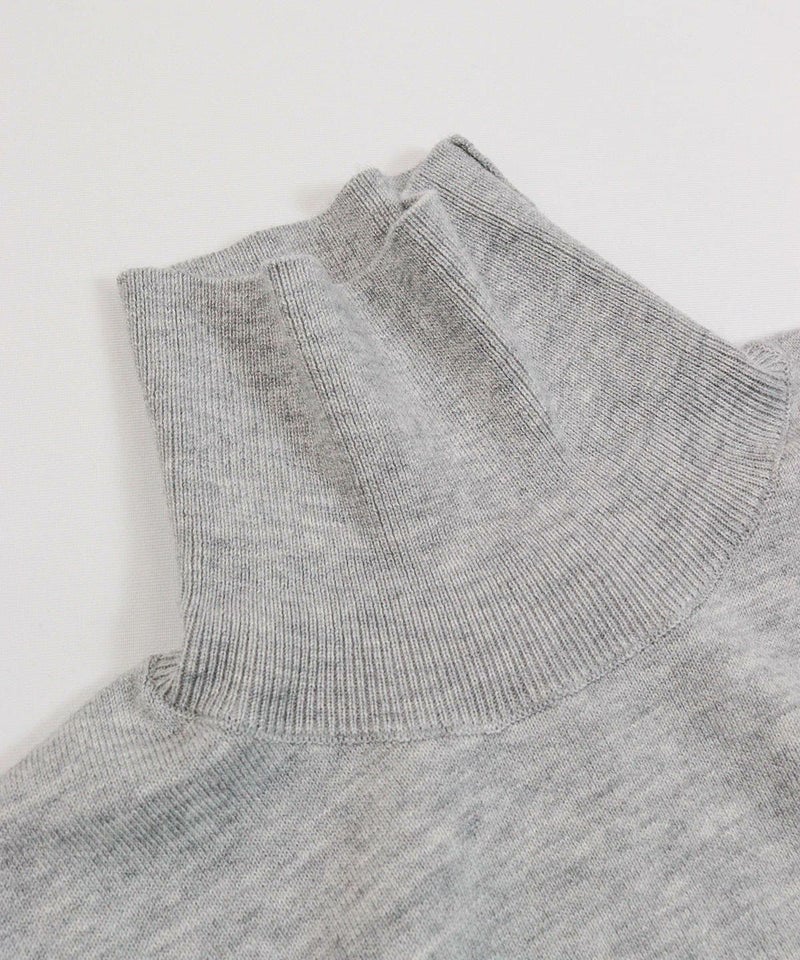 首元(ライトグレー)