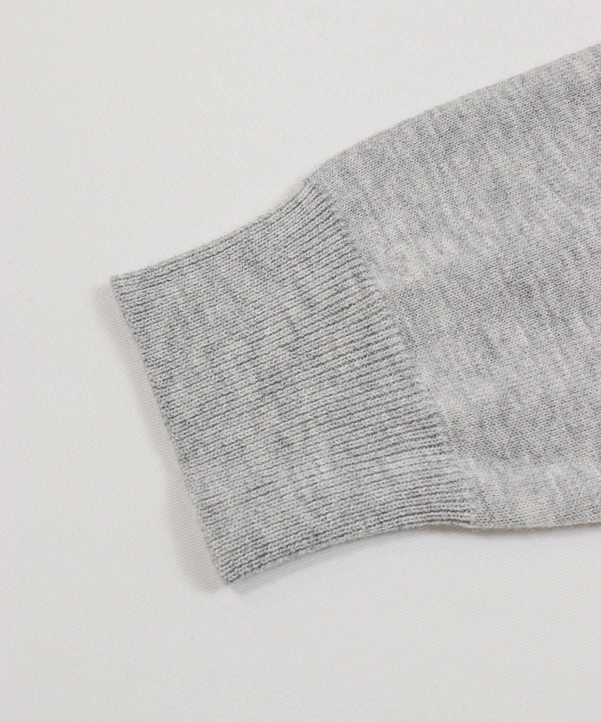 袖口(ライトグレー)