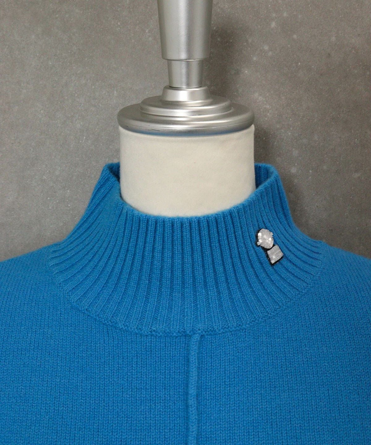 首元(ライトブルー)