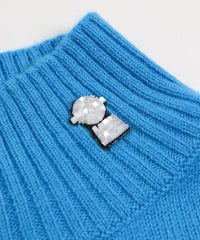 首元アップ(ライトブルー)