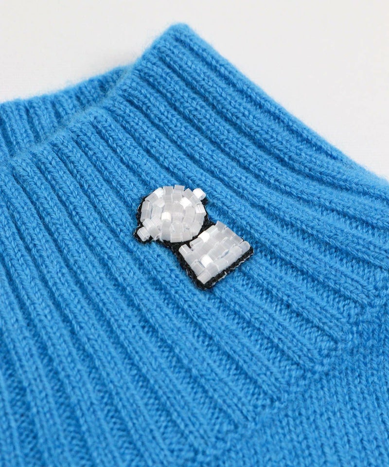 首元アップ(ライトブルー)