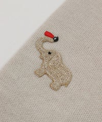 デザイン部分（ベージュ）