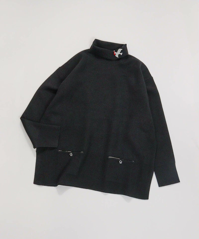 ラメ刺繍ワッペンハイネックニット（ブラック）