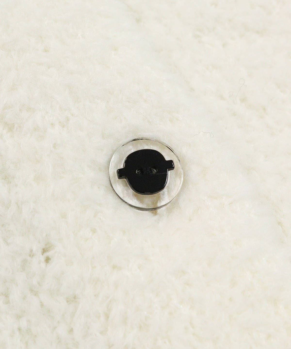 ボタン部分（ホワイト）