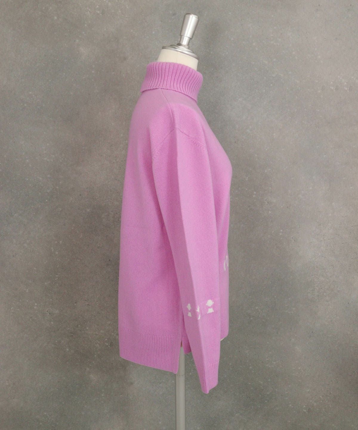 ウール100％ロゴタートルニット横（ライトパープル）