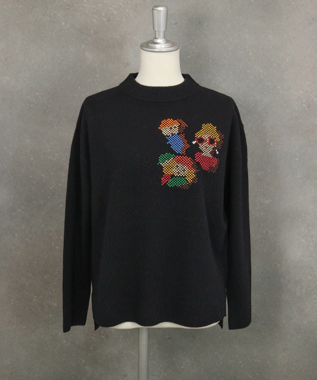 ウール100％ピクセル刺繍ニット|スタジオピッコーネ - ゴルフウェアや