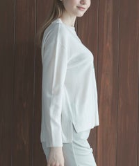 モデル着用画像（ホワイト）