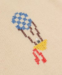 胸元デザイン部分（ベ－ジュ）