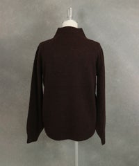  ウール混ポイントワッペンニット後（ブラウン）後ろ