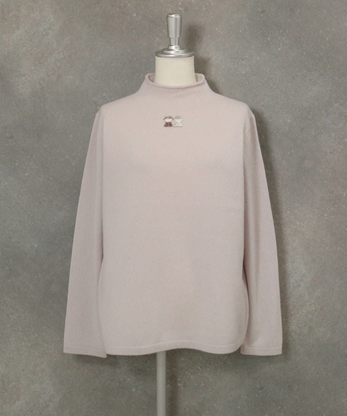  カシミヤ100％ロール襟ニット（ベージュ）