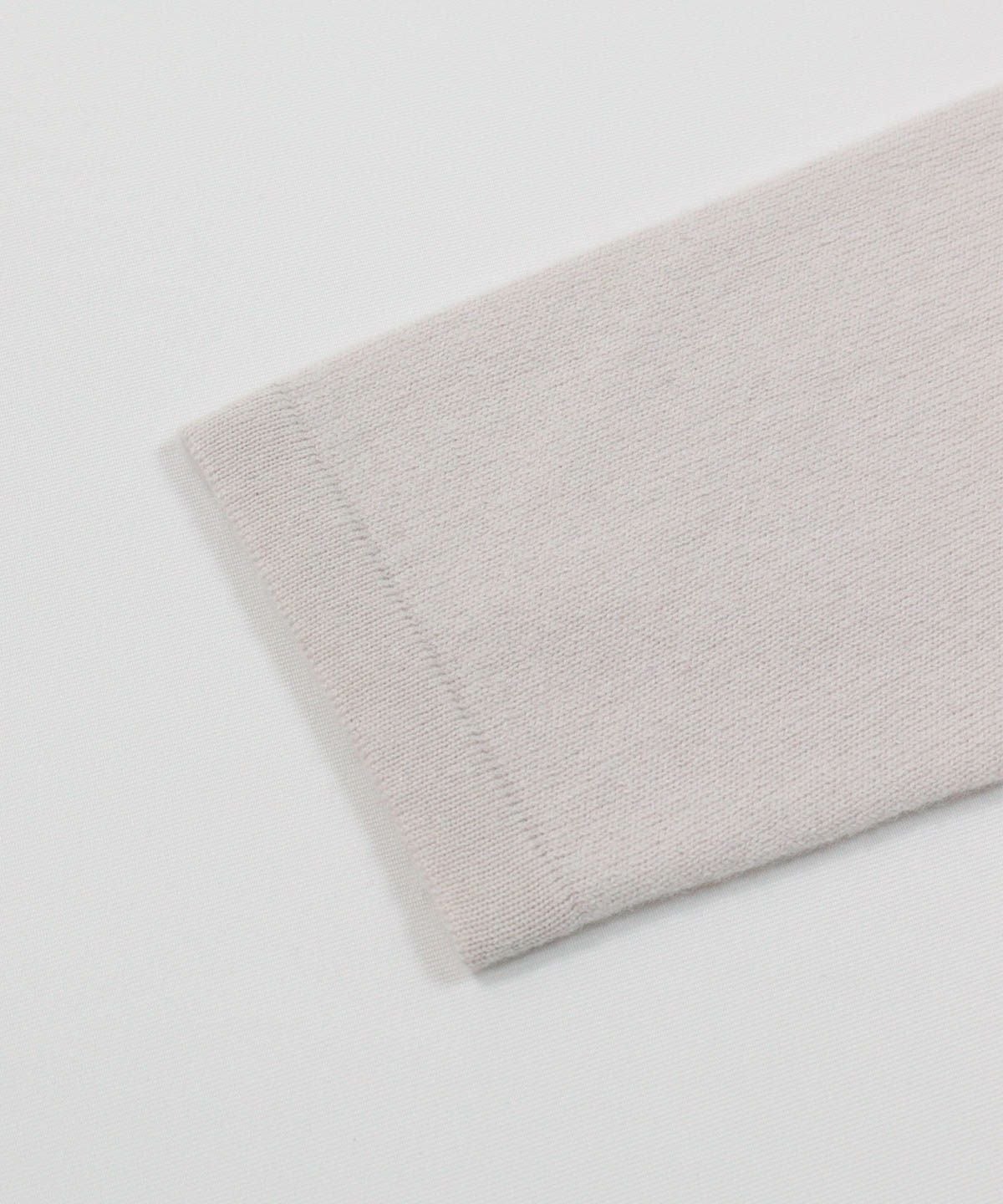 袖口部分（ベージュ）