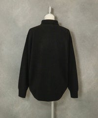 カシミヤ100％襟付きニット(ブラック)後ろ