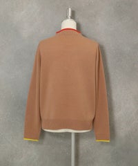 カシミヤ100％ポイントカラーニット(キャメル)後ろ