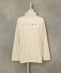 ロゴアップリケ起毛プルオーバー(ホワイト)前