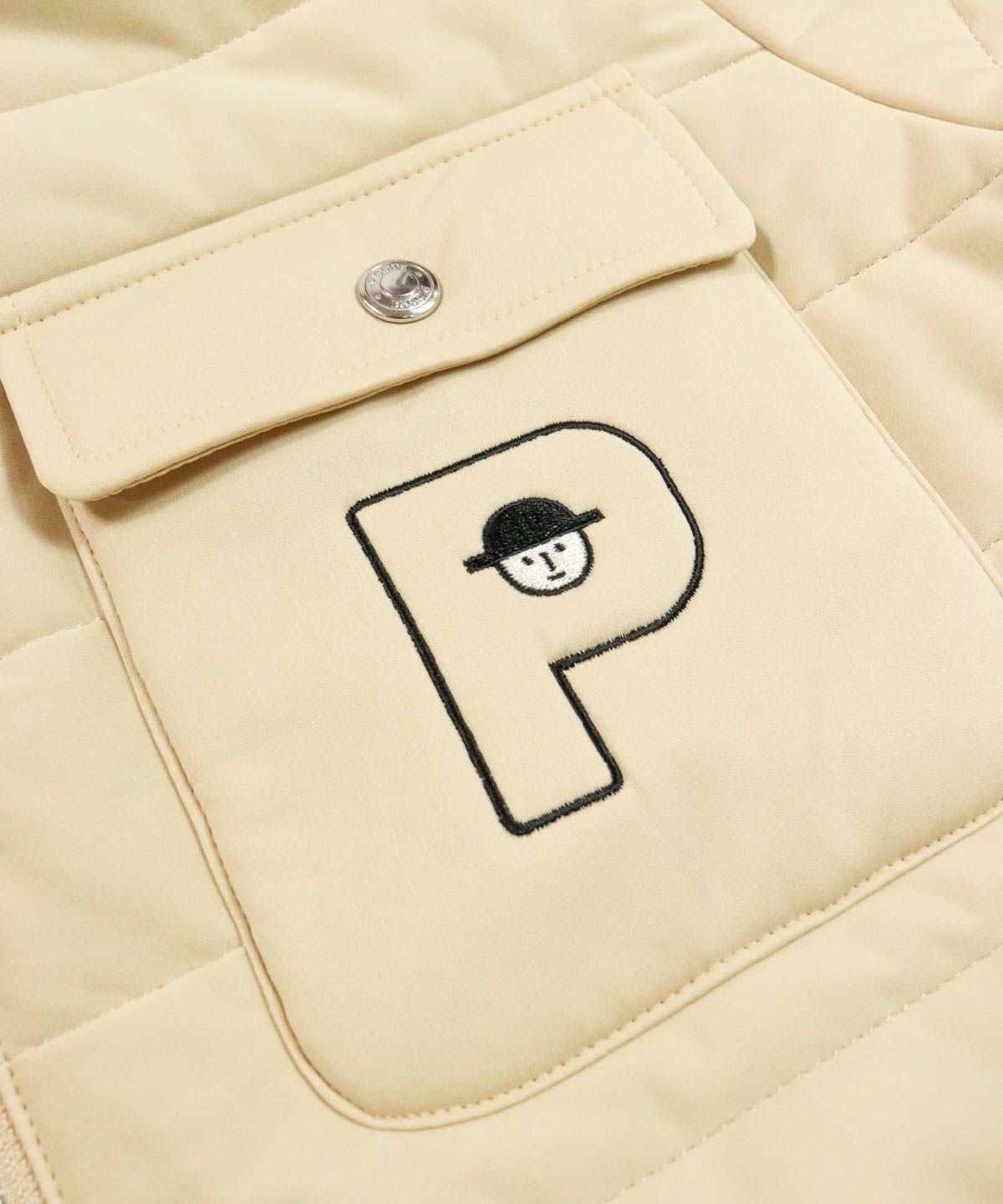 ポケット部分（ベージュ）