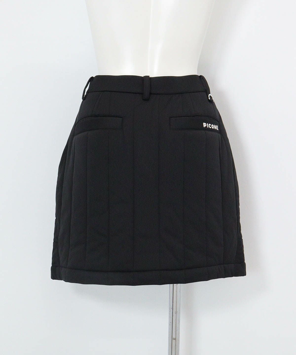 防風保温中綿キルトスカート(ブラック)後ろ