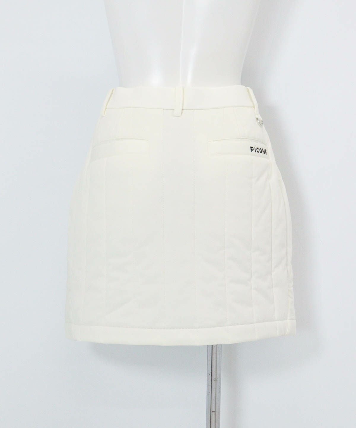 防風保温中綿キルトスカート(ホワイト)後ろ