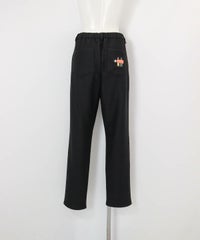 バック刺繍裏起毛ジャージーパンツ(ブラック)後ろ