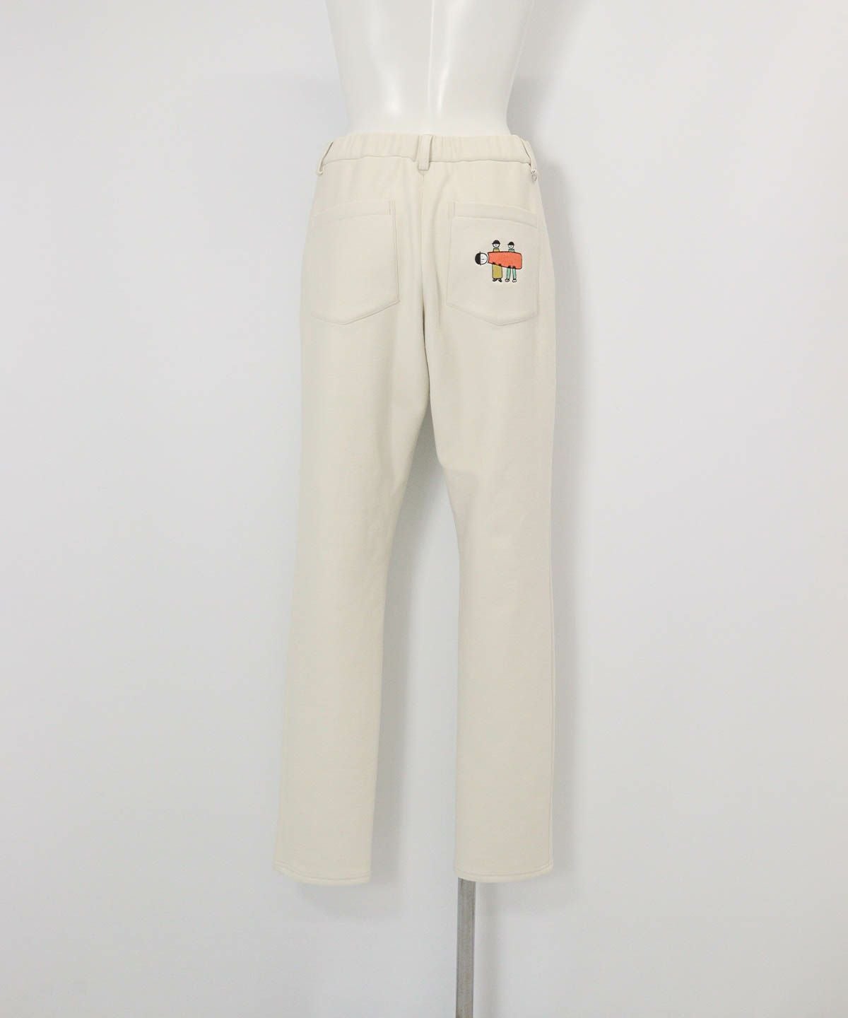 バック刺繍裏起毛ジャージーパンツ(ホワイト)後ろ