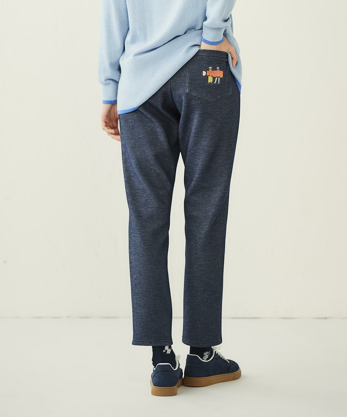 モデル着用画像(ネイビー)