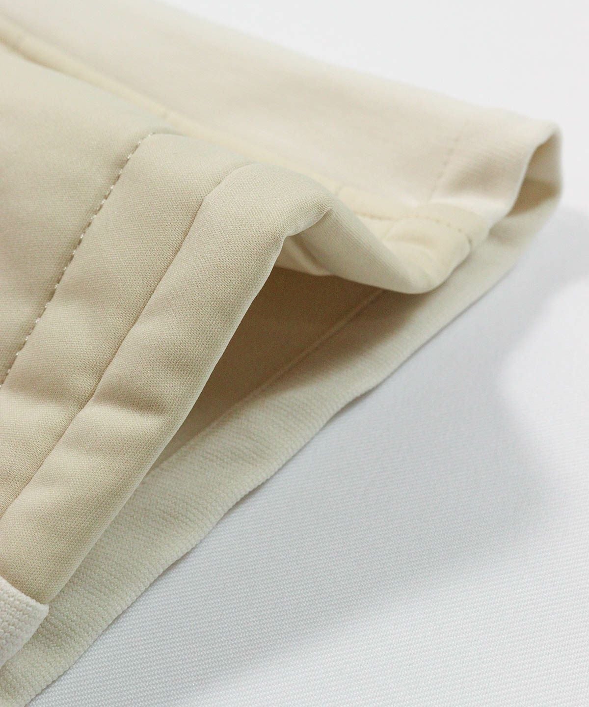 生地感(ベージュ)