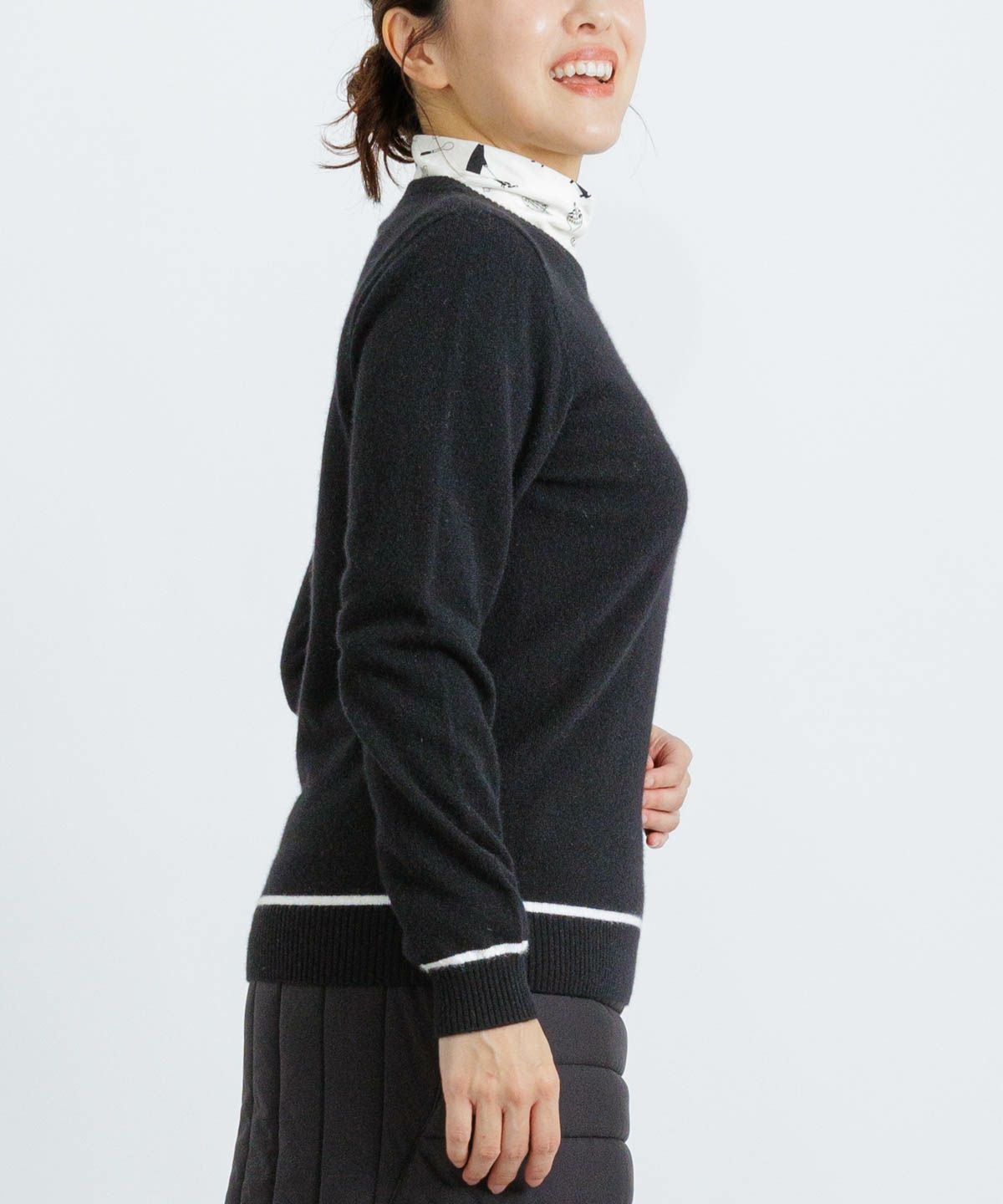 モデル着用画像（ブラック）