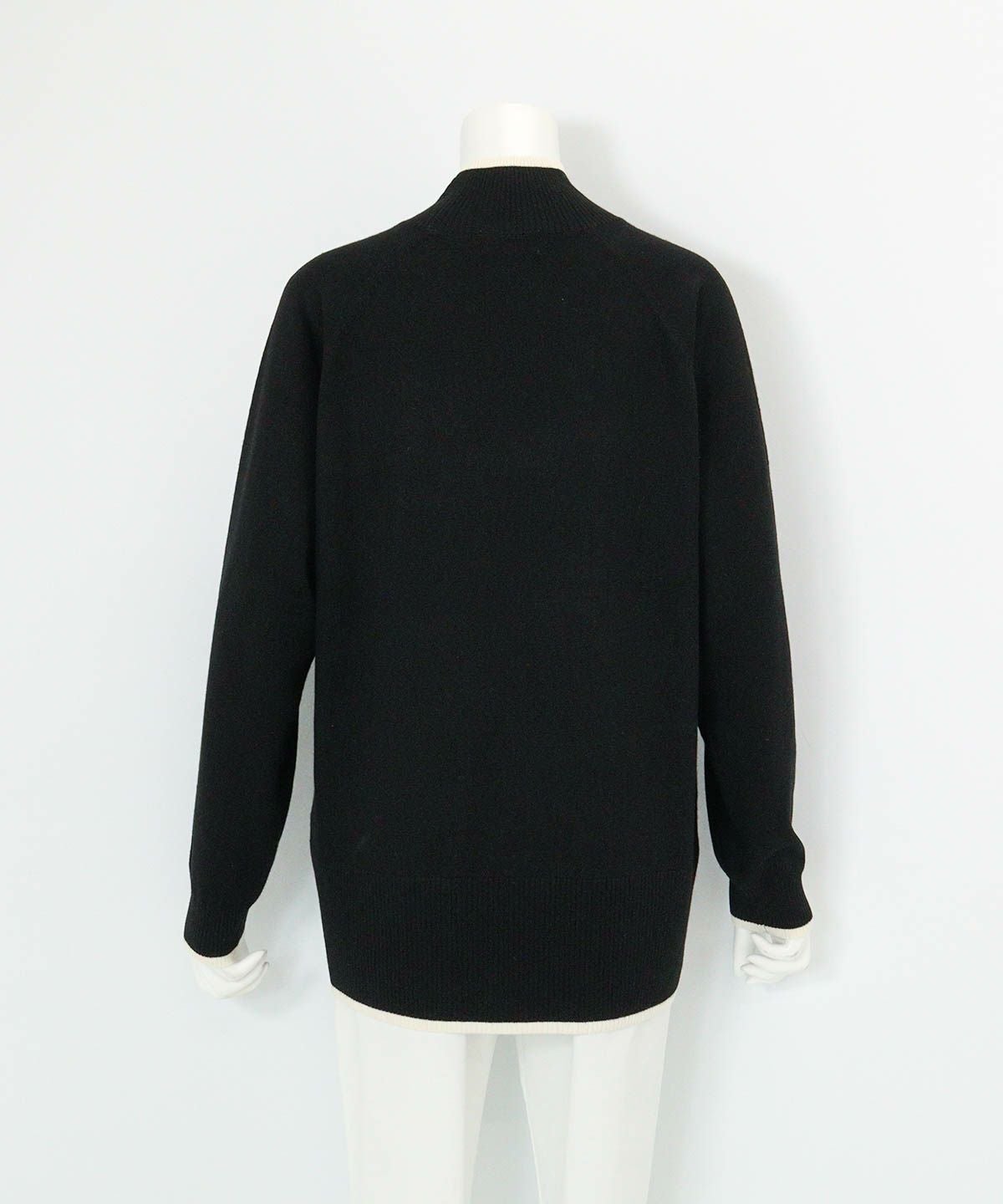 ウール混リブ切替ニット後（ブラック）