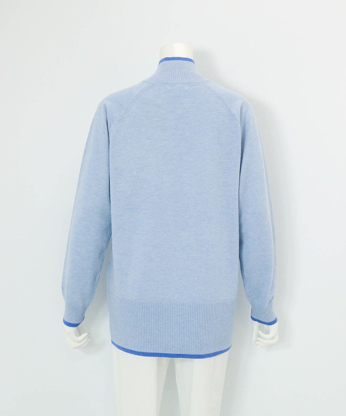 ウール混リブ切替ニット後（ライトブルー）