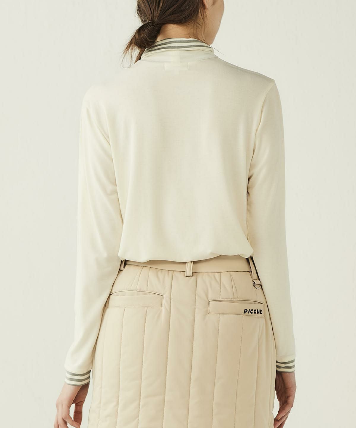 モデル着用画像(ホワイト)