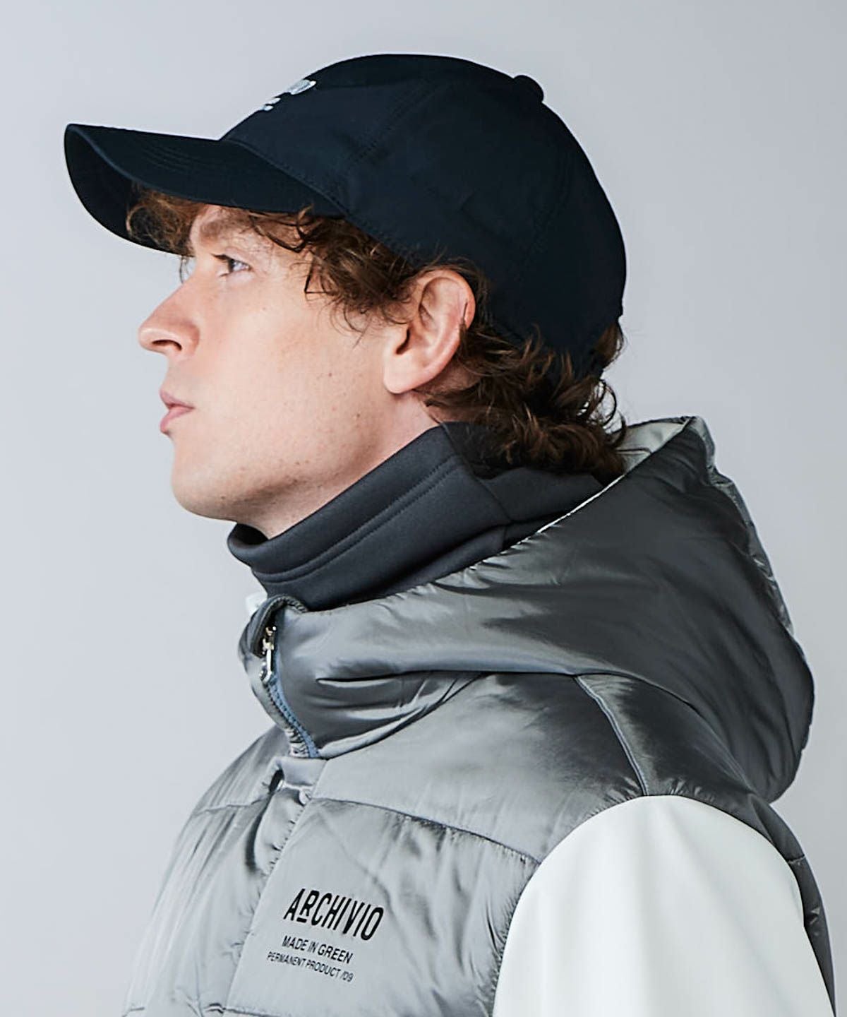 モデル着用画像（グレー）