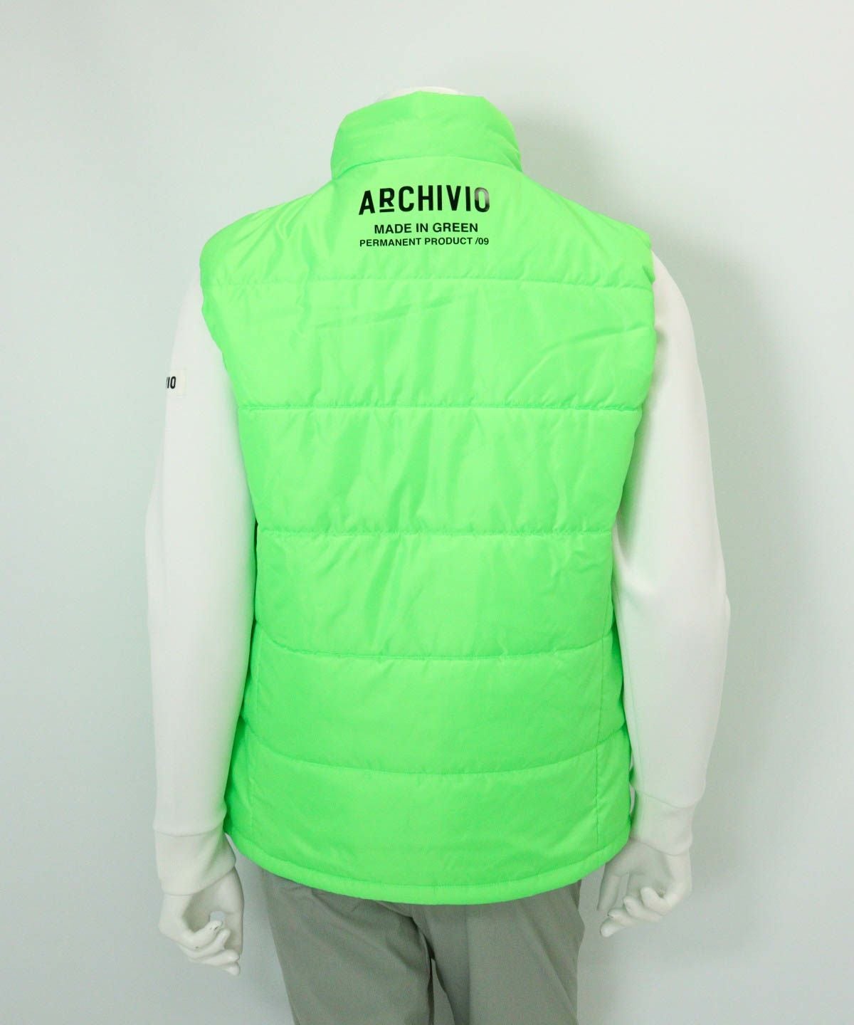 【メンズ】ジップアップ撥水中綿ベスト(ライトグリーン)後ろ