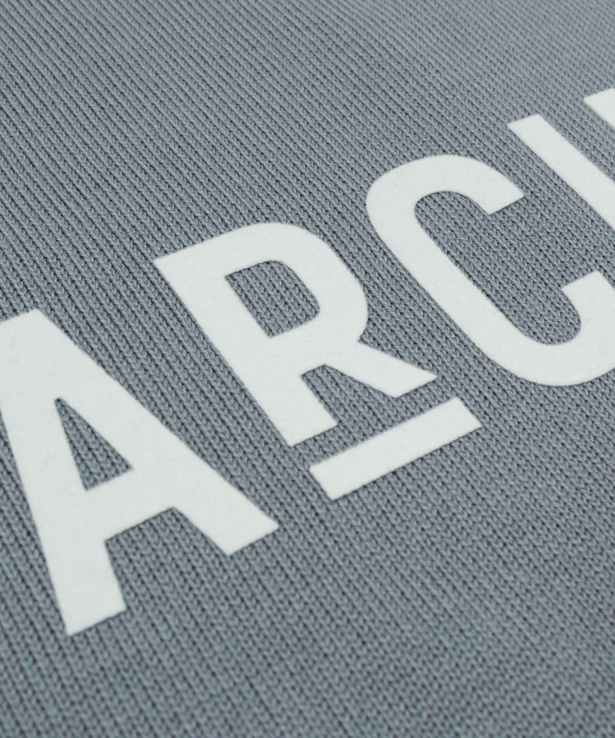 胸元ロゴアップ(グレー)