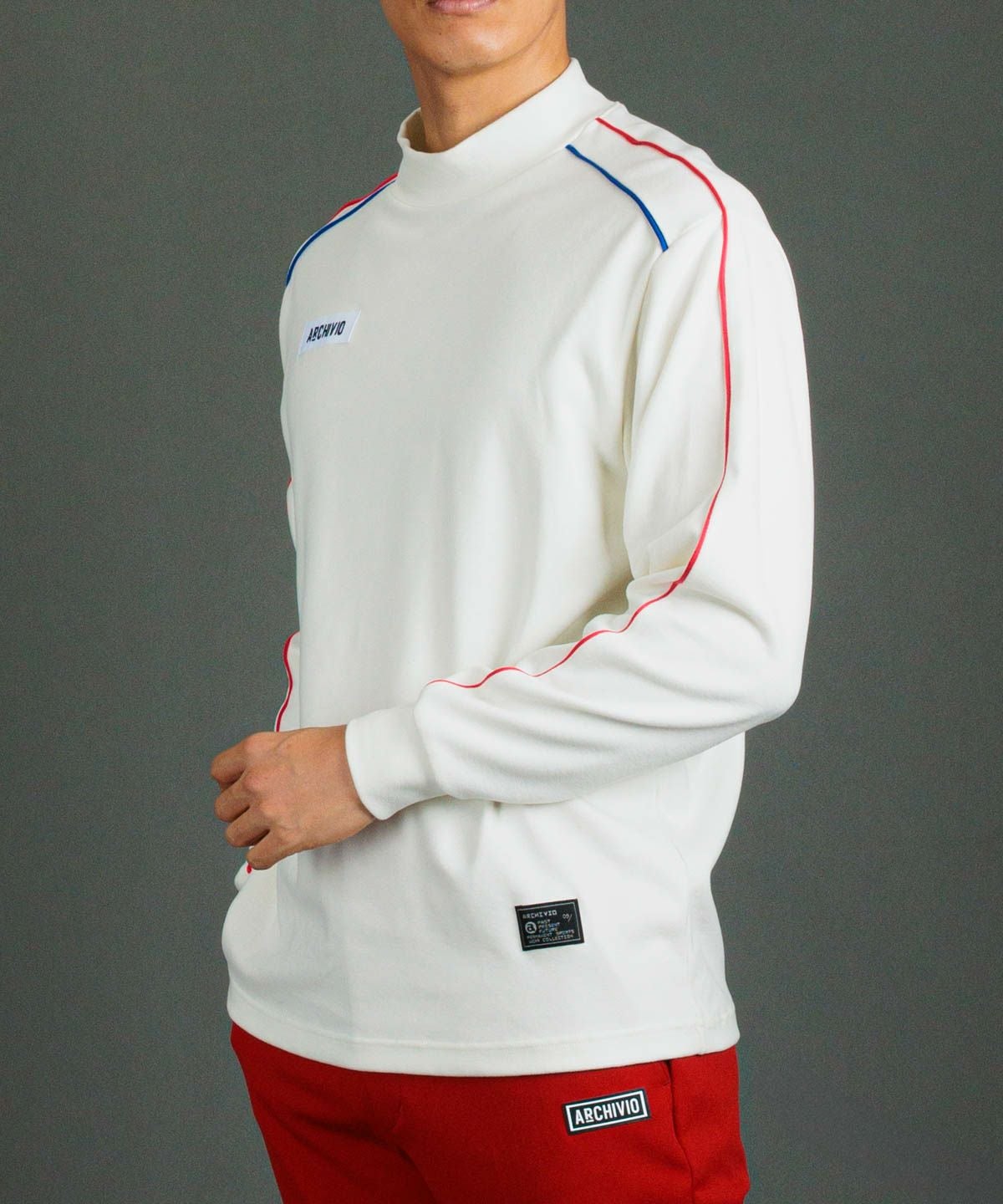 モデル着用画像（ホワイト）