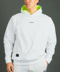 モデル着用画像（ホワイト）