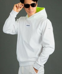 モデル着用画像（ホワイト）