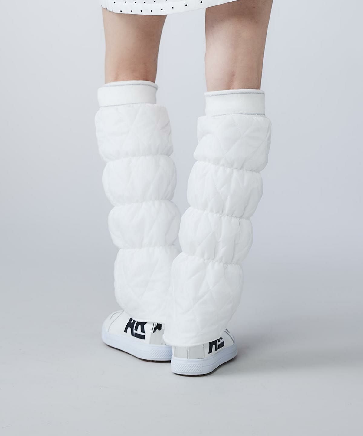 モデル着用画像（ホワイト）