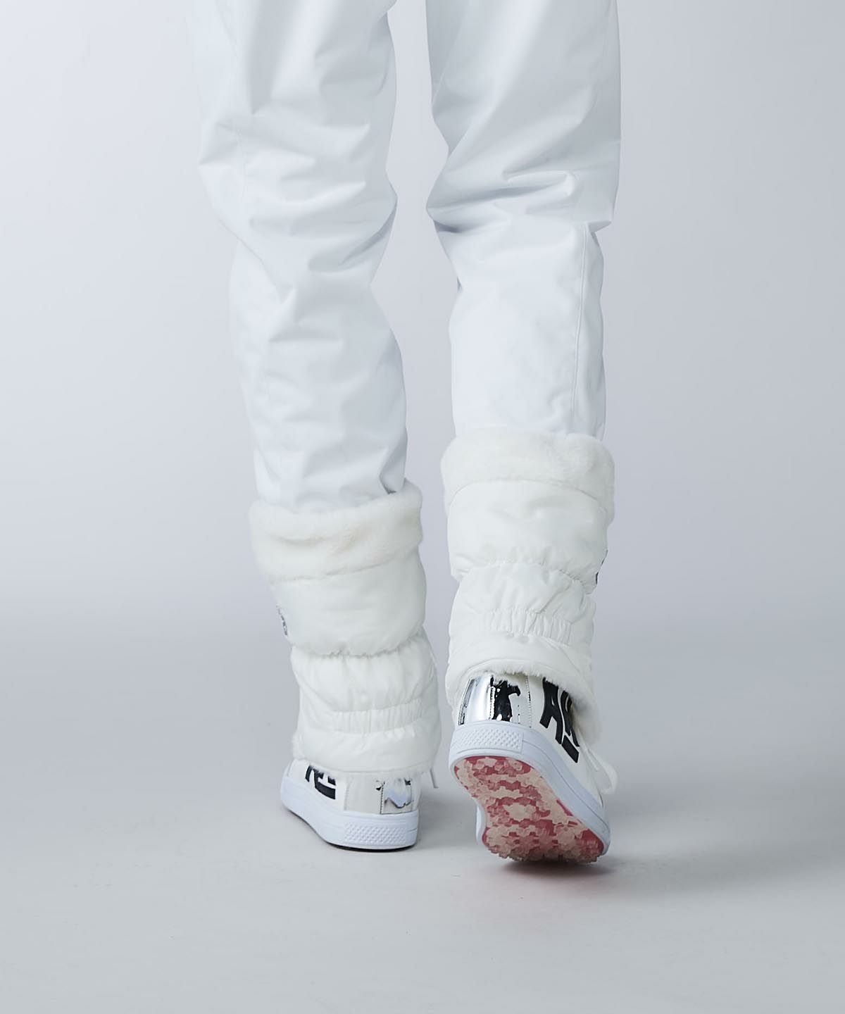 モデル着用画像（ホワイト）