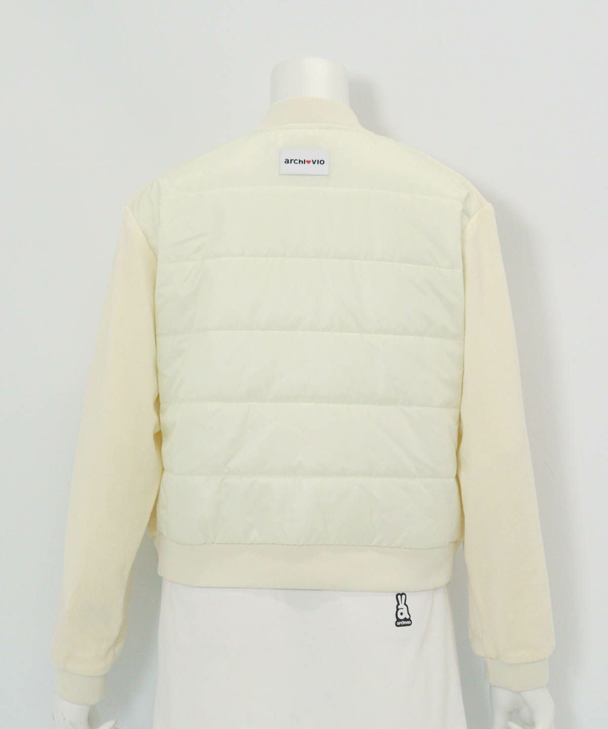 ベロア×中綿ブルゾン(ホワイト)後ろ