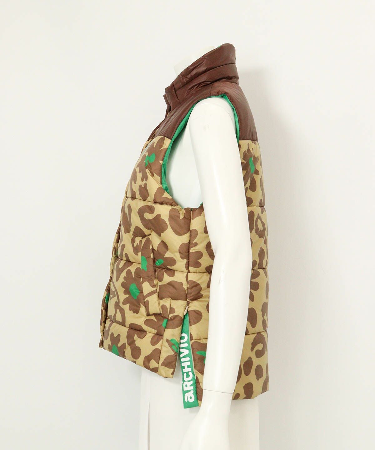 中綿サイドロゴベスト|アルチビオ - ゴルフウェアや婦人服通販