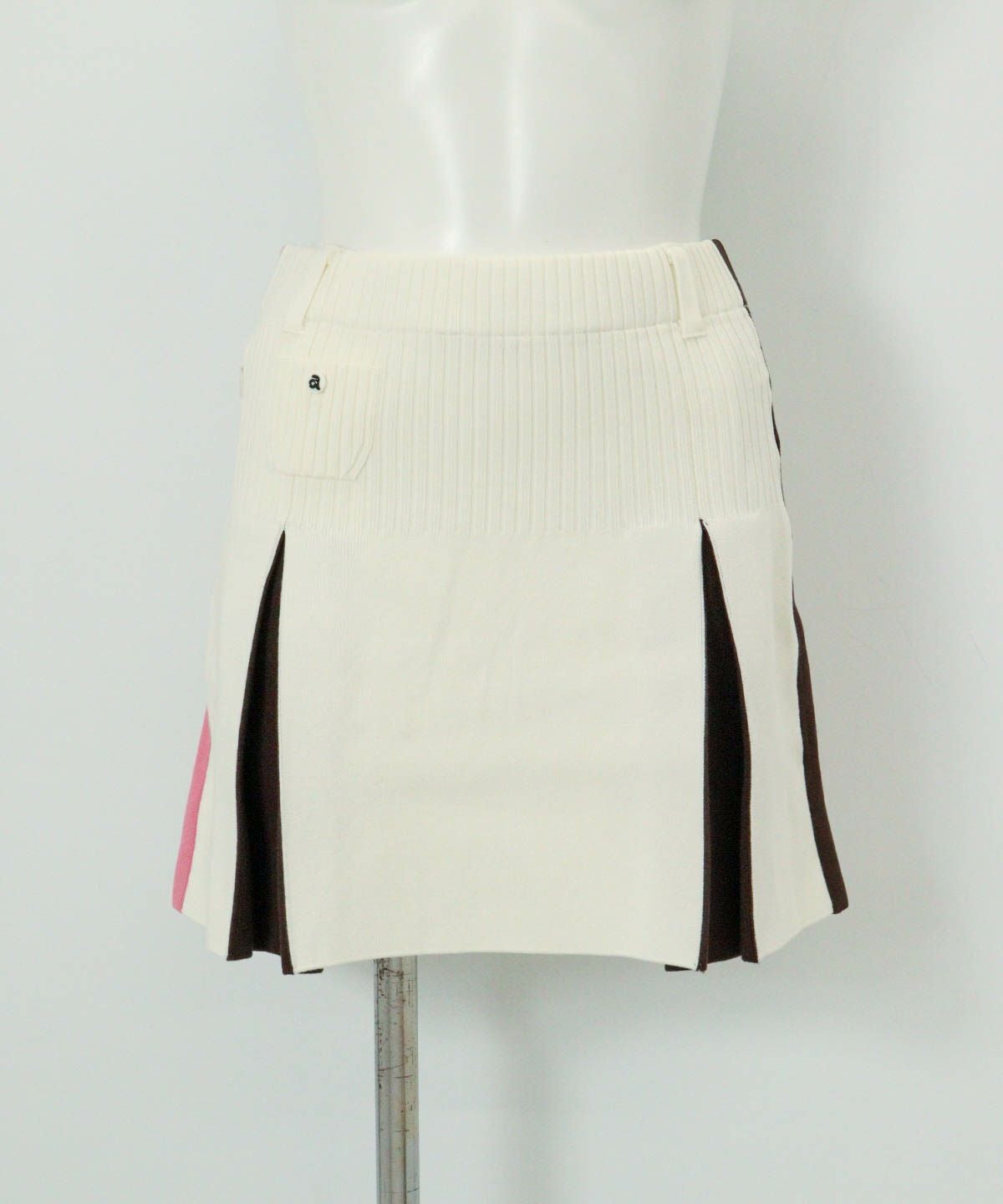 カラーライン配色ニットスカート(ホワイト)前