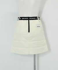 ウエストロゴ中綿撥水スカート後（ホワイト）